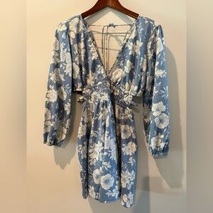 Indulge Blue with White Floral Pattern Dress Size M